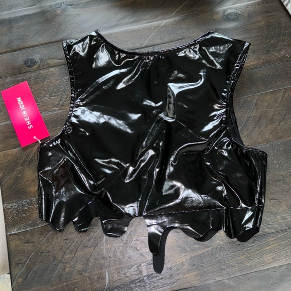 Top!! - Picture 2 of 5